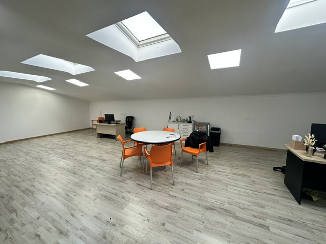 To Let Commercial Property for Rent in Claremont Western Cape